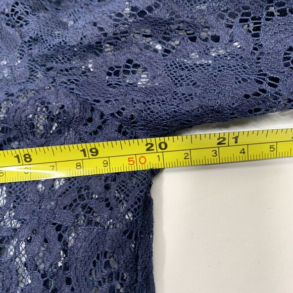 Equipment Femme Women’s Sheer Lace Collared Button Up Blouse Blue Size Medium - Picture 10 of 11